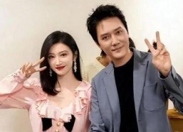 娱乐吃瓜君最新爆料,揭秘娱乐圈最新惊天大事件！